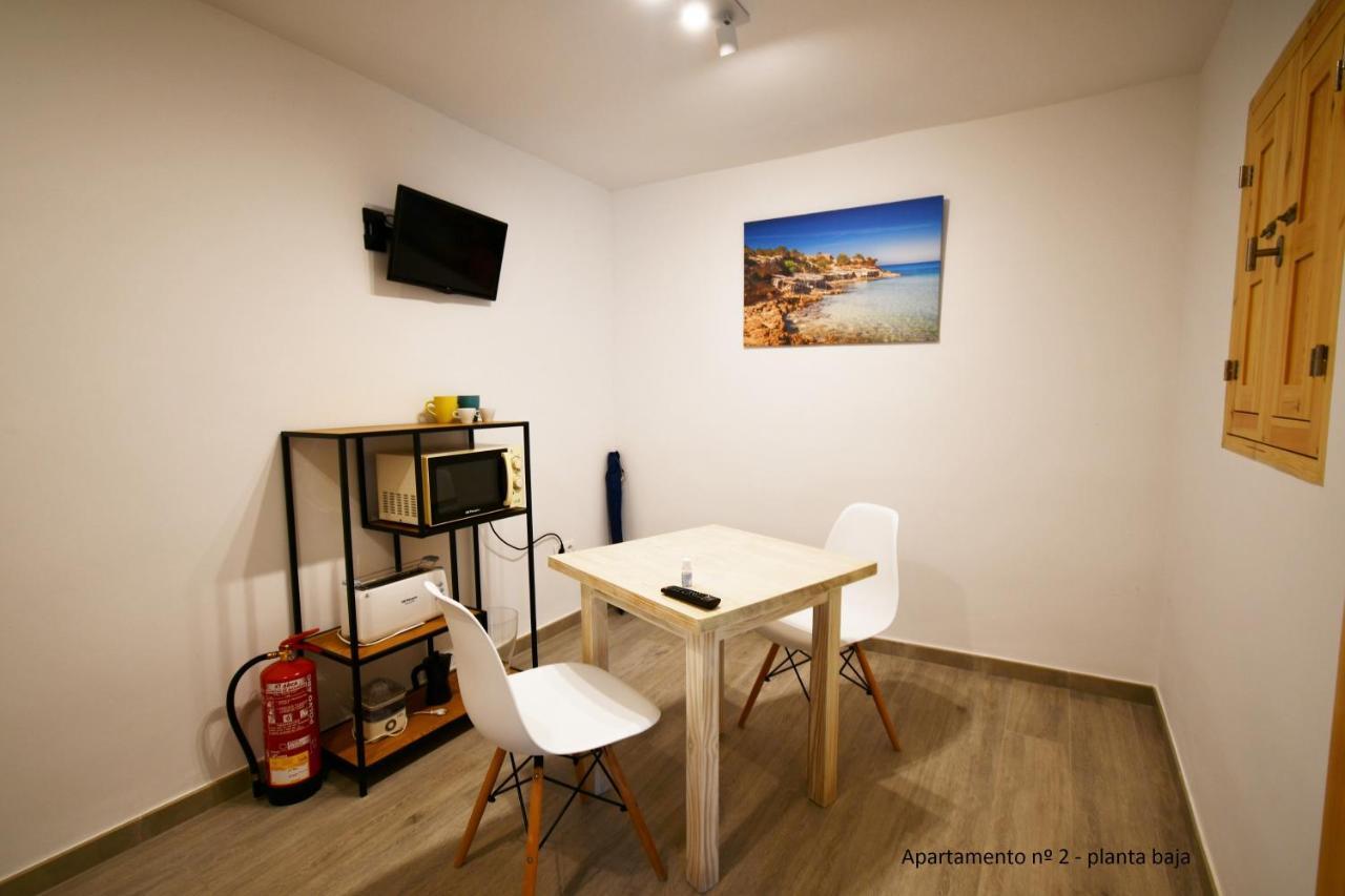 Apartamentos Cas Xurrac Es Calo  Bagian luar foto